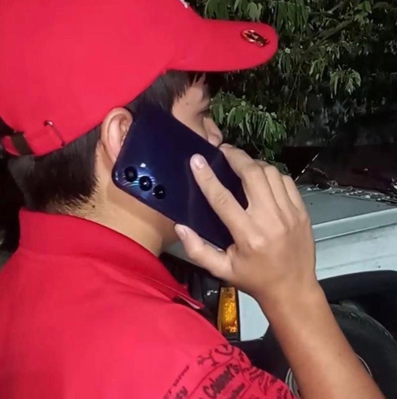 ¡DETIENEN AL SUBGERENTE DE KFC!