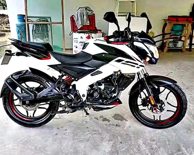 ¡HAMPONES LE ROBAN LA MOTO A TRABAJADOR!