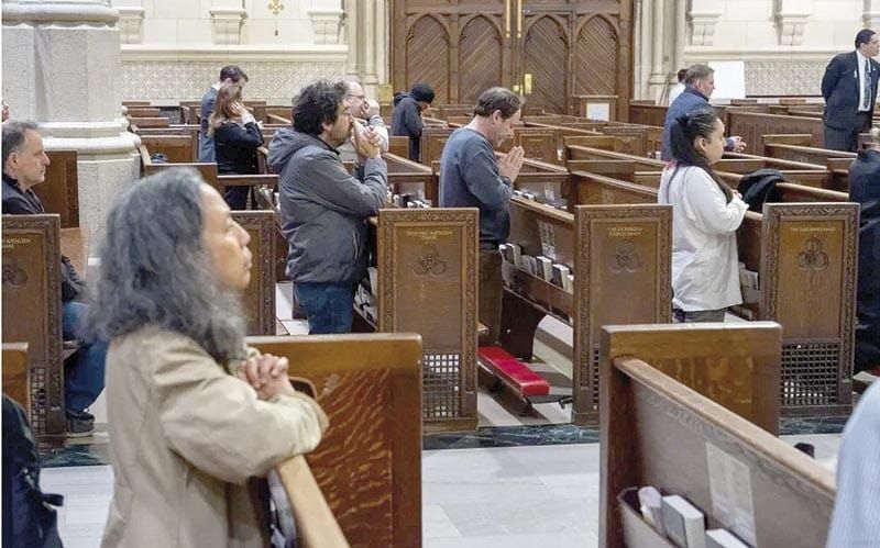 ¡LLORAN POR EL PAPA! - EN TODO EL MUNDO