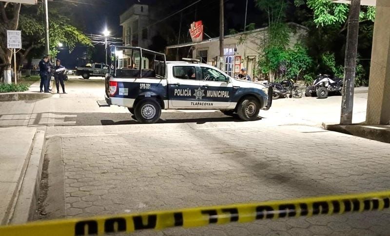 ¡MATAN A MUJER EMBARAZADA! - *SAYULA DE ALEMÁN