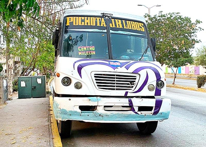 ¡CAMIÓN “POCHOTA” MACHACÓ A PEATÓN!