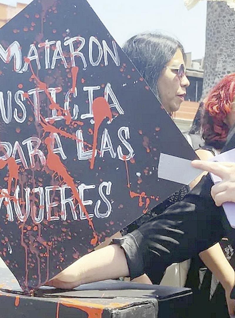 ¡COLECTIVOS DE MUJERES EXIGEN DESAFUERO DE CUAUHTÉMOC!