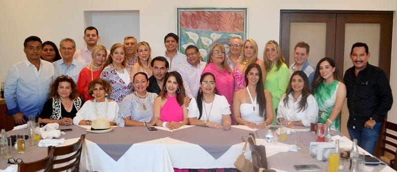 GRAN FESTEJO PARA CECY LUNA DE MARÍN