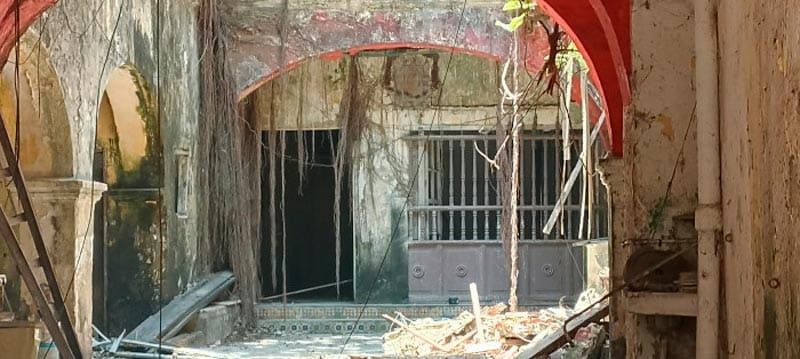 ¡INVADEN INMUEBLES EN CENTRO HISTÓRICO!