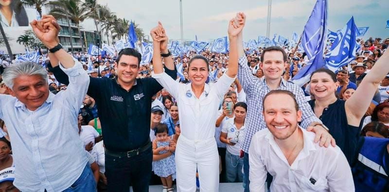 ¡MEGA-CIERRE DE INDIRA! - CON DIEZ MIL VERACRUZANOS