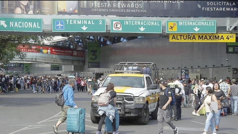 ¡TOMA CNTE EL AEROPUERTO! - POR CINCO HORAS Y DESVIAN 15 VUELOS