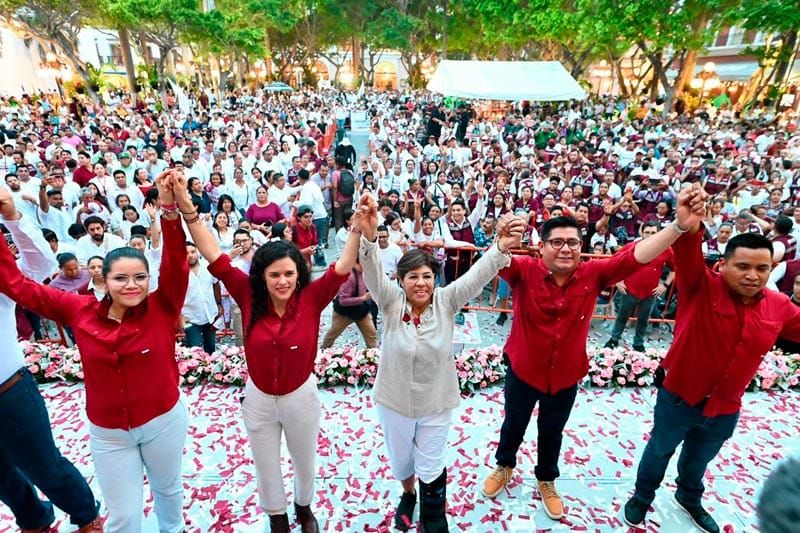 ¡CASA LLENA! - EN EL ZOCALO