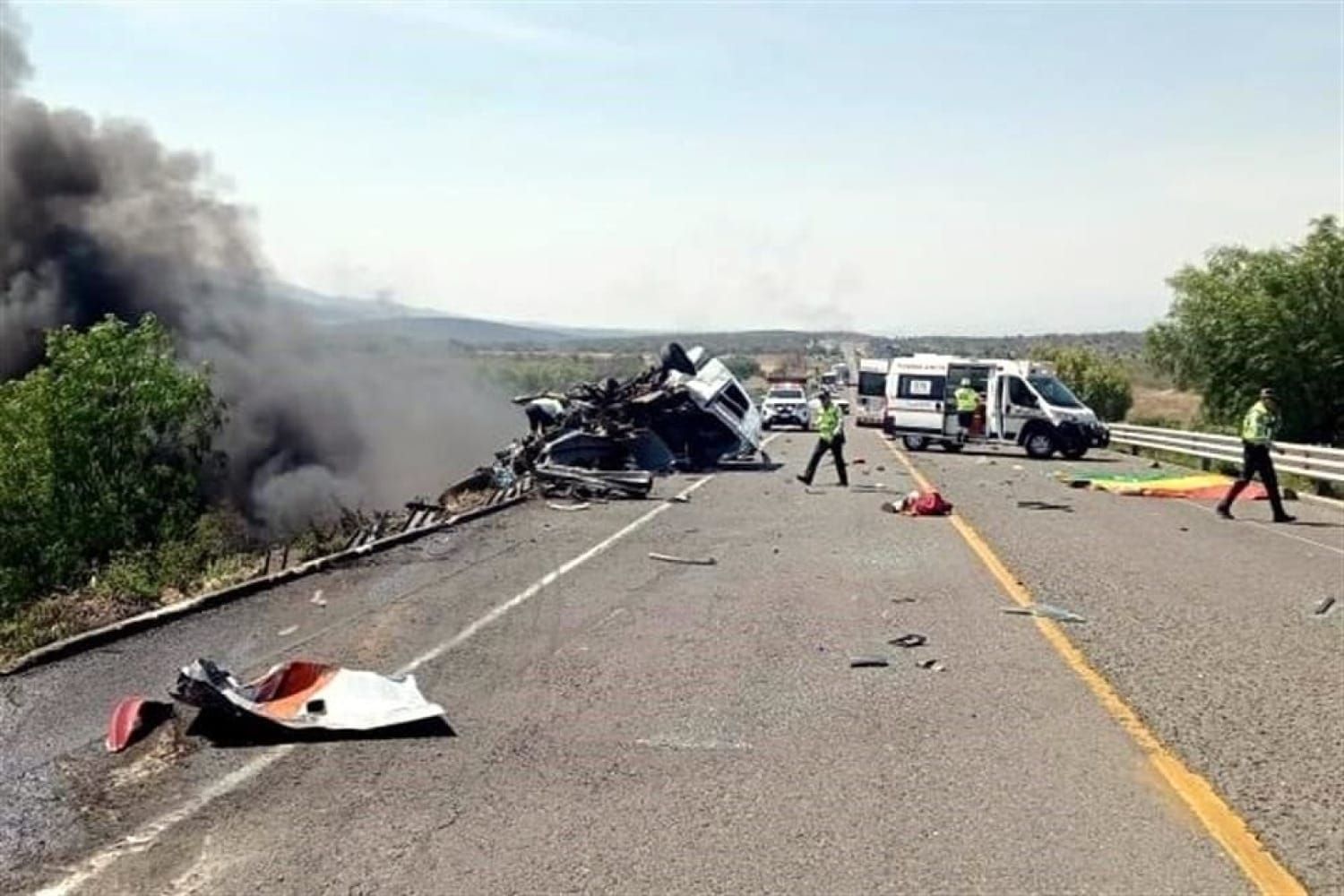 CARRETERAZO EN PUEBLA! 21 muertos