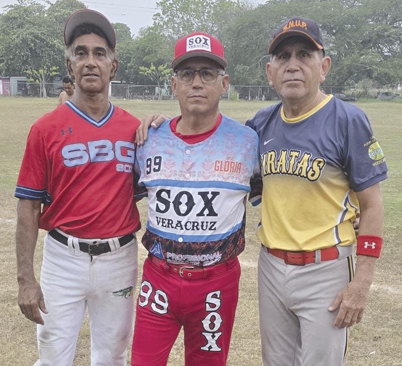 ¡LIGA VERACRUZANA LE PEGA 12-8 A MEDIAS BLANCAS EN LA PELOTA DE VETERANOS!