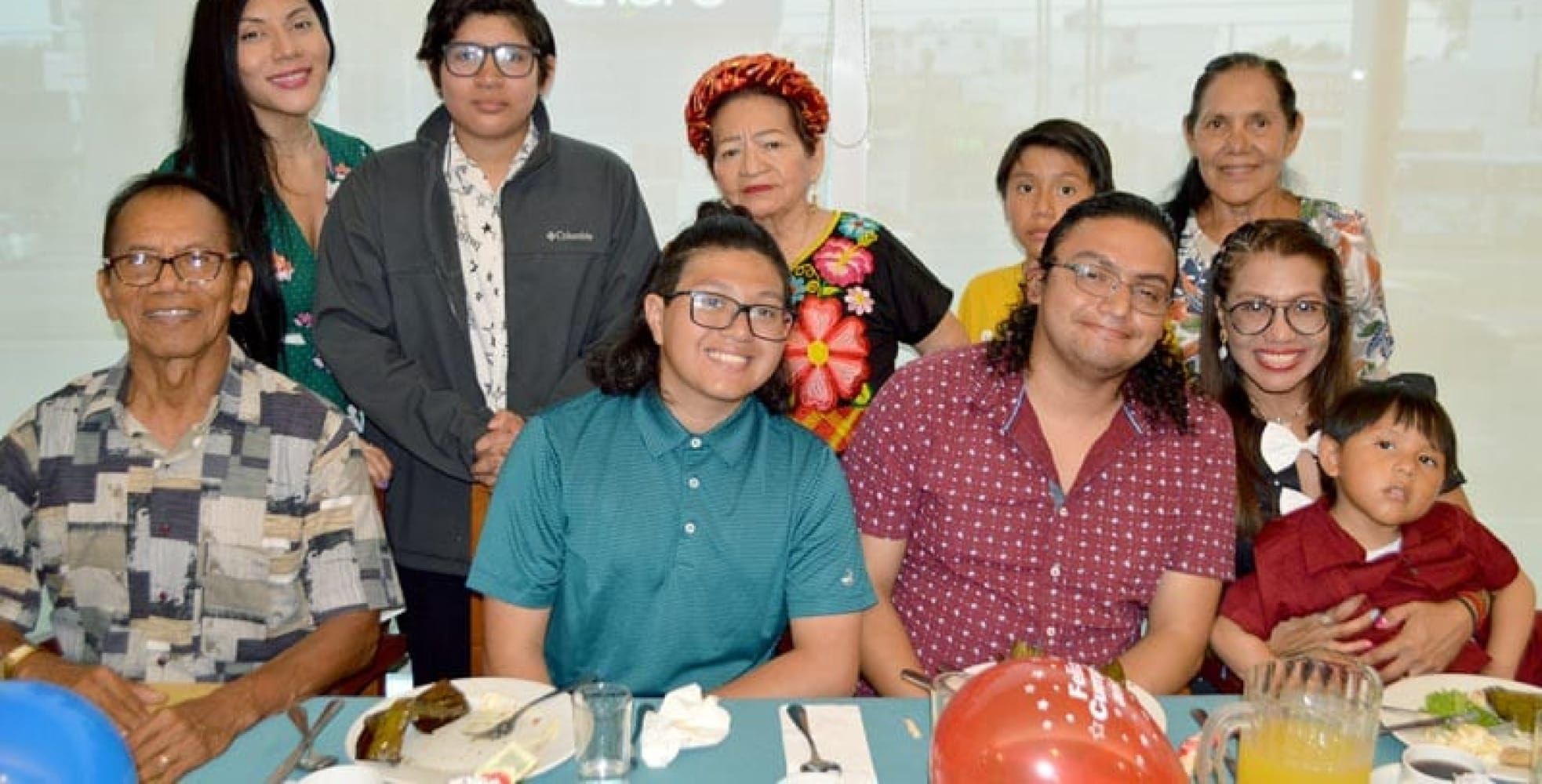 ELVIA Y OFELIA FESTEJAN SU CUMPLEAÑOS!