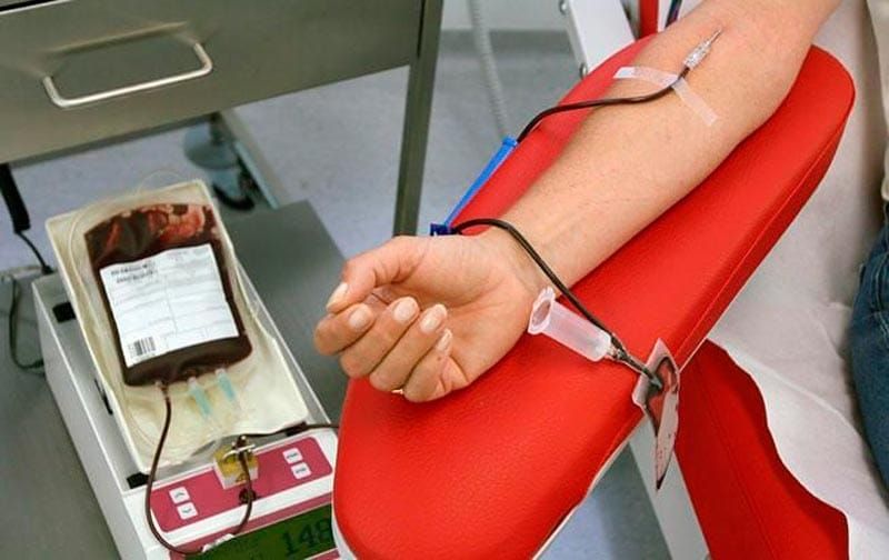 ¡HAY QUE DONAR SANGRE!