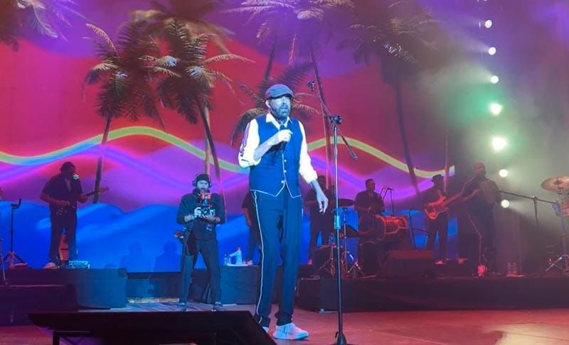 ¡“QUISIERA SER UN PEZ...”! - Y CANTÓ JUAN LUIS GUERRA