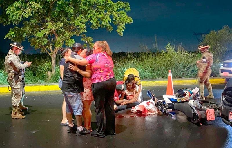¡JOVEN MUJER PIERDE LA VIDA ARROLLADA POR CAFRE!