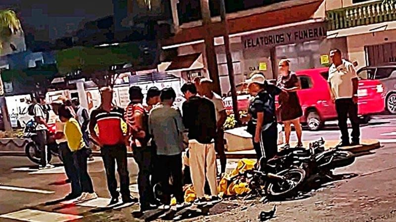 ¡CAFRE EMBISTIÓ Y MATÓ A MOTOCICLISTA!