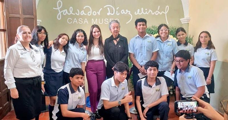 RECUERDAN A SALVADOR DÍAZ MIRÓN EN SU CASA MUSEO
