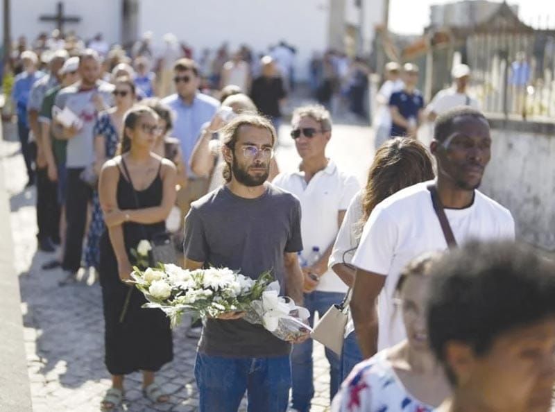 ¡FAMILIARES Y AMIGOS SE REÚNEN PARA DESPEDIR A DIOGO Y ANDRÉ!