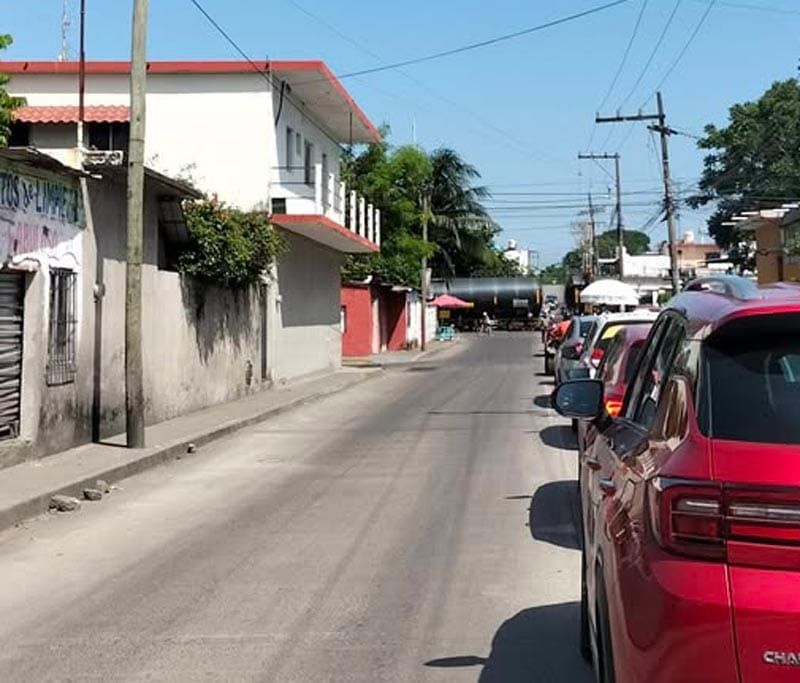 ¡RE-TRUENAN CONTRA EL TREN!