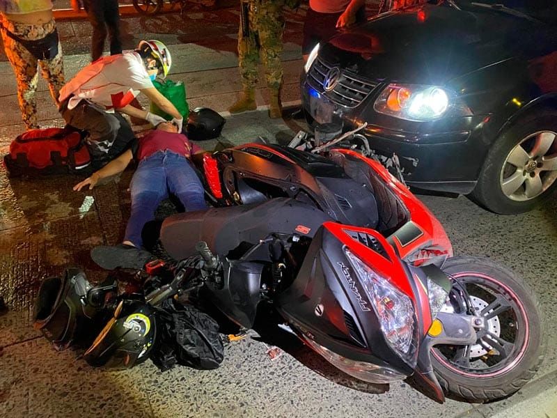 ¡MUJER LESIONADA EN CARAMBOLAZO!