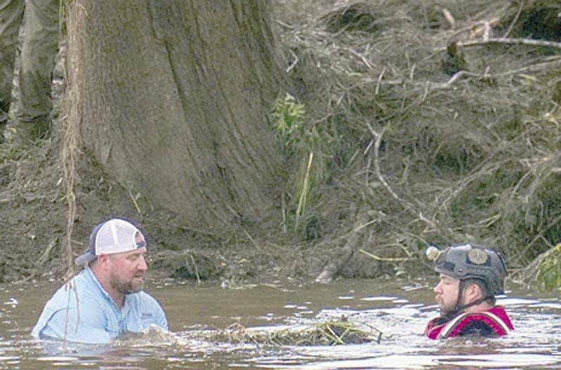 ¡CAMPAMENTO MYSTIC DE TEXAS CONFIRMA LA MUERTE DE 27 CAMPISTAS!