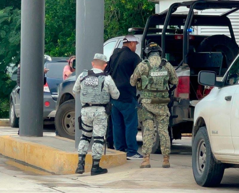 ¡LOCALIZAN CON VIDA A LOS DOS POLICÍAS ‘LEVANTADOS’ EN CHICONTEPEC!