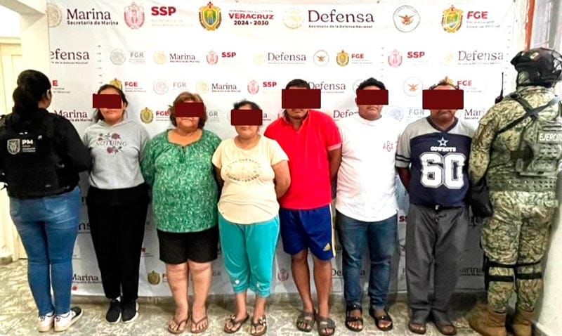 ¡SEIS DETENIDOS POR DESPOJO EN SAN ANDRÉS TUXTLA! - DETECTIVES DE LA PM Y LA DEFENSA CATEARON 5 CASAS