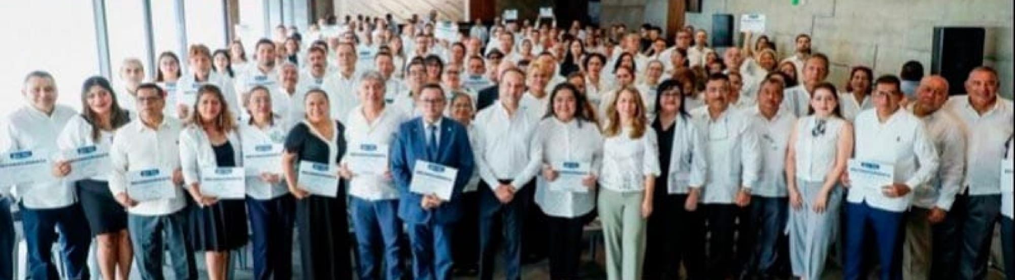 ¡UNÁNUE RECONOCE A LOS ABOGADOS!