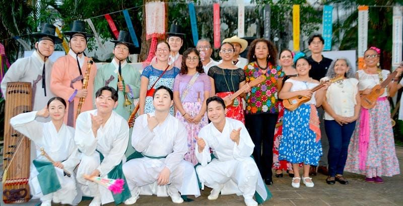 PRESENTAN EN VERACRUZ FIESTA OULIM DE LAS ARTES TRADICIONALES DE COREA