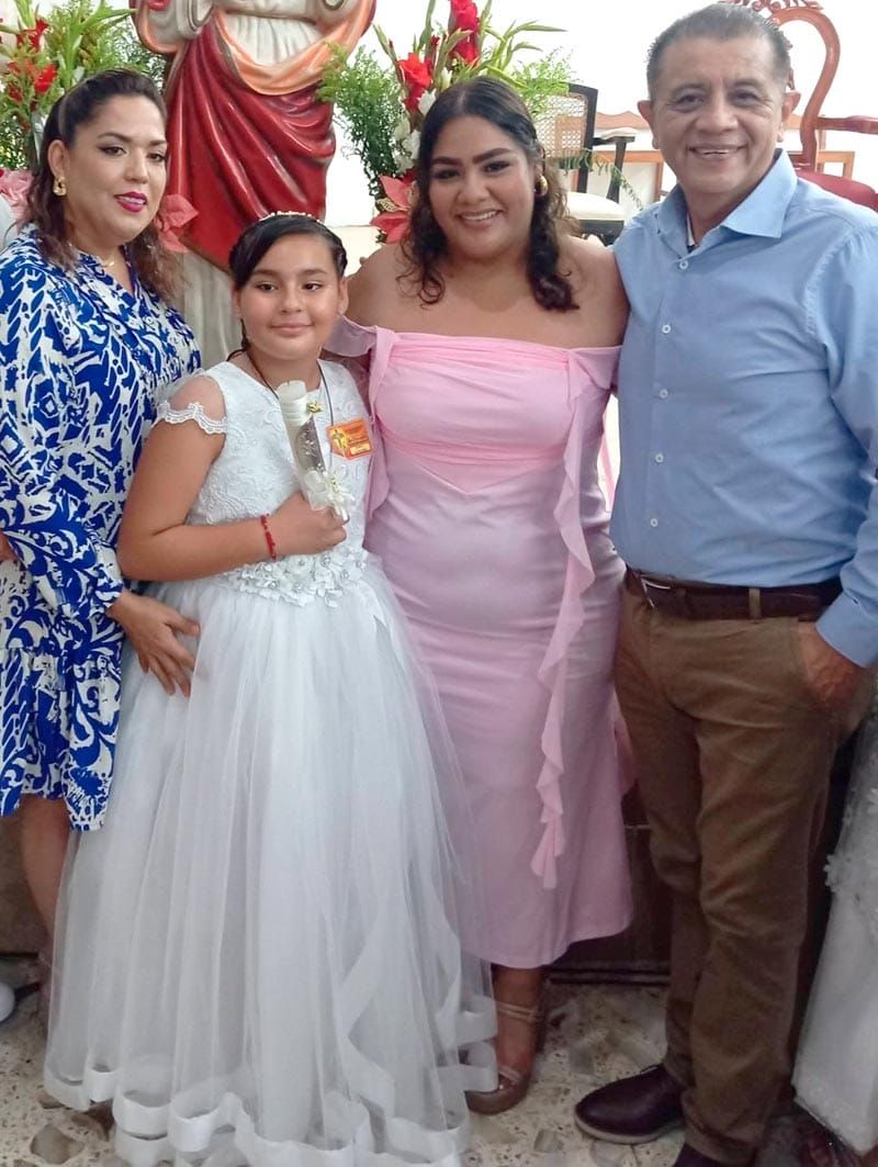 KARELY ALESSANDRA RECIBE EL ESPÍRITU SANTO