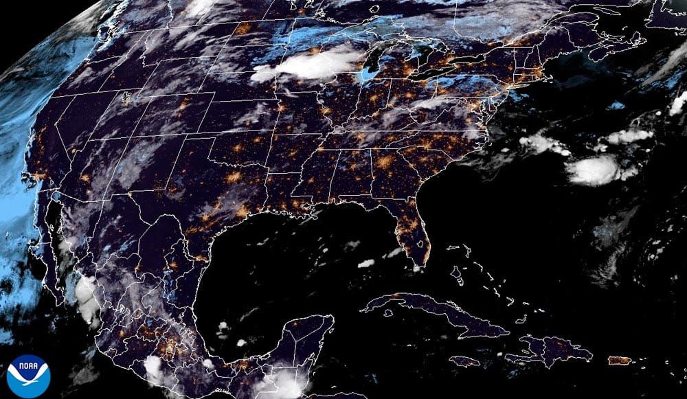 ¡CRUZA LA ONDA Y NOS DEJA NUBES, LLUVIAS Y TRUENOS! - *SE FORMA DISTURBIO EN EL PACÍFICO