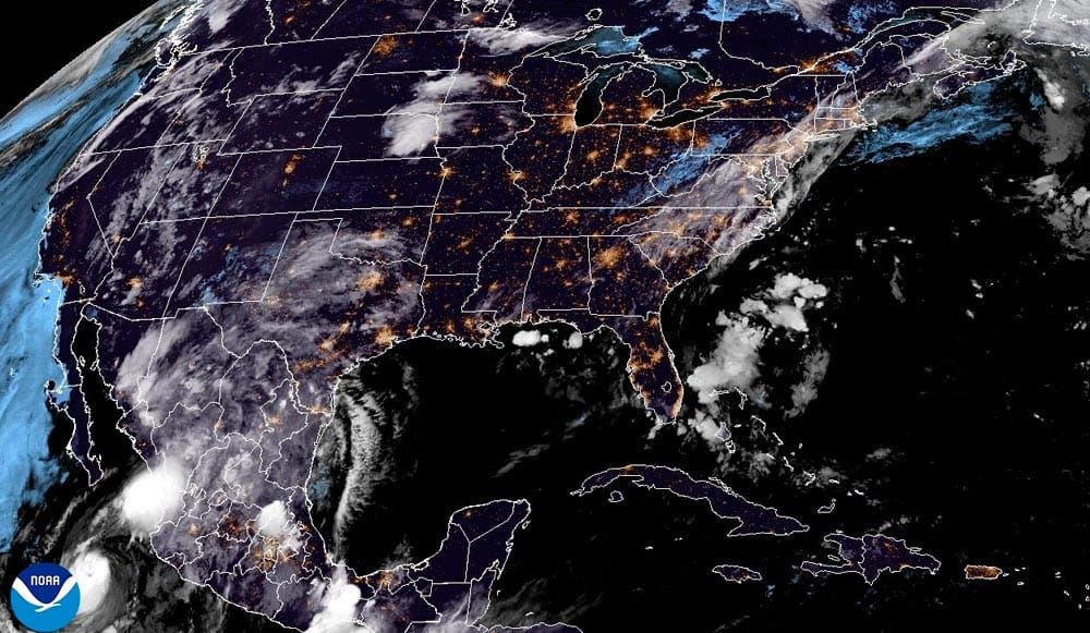 ¡DISTURBIO EN LA ESQUINA DEL GOLFO DE MÉXICO! - *NUBLADÓN CON BOCHORNO Y DEL NORESTE