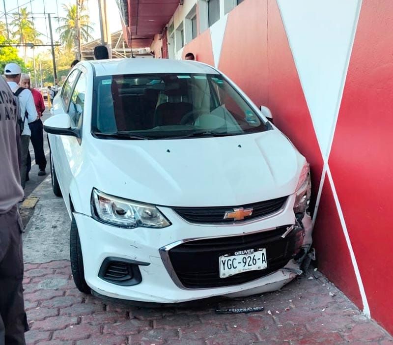 ¡CARAMBOLAZO FRENTE A LA CRUZ ROJA!
