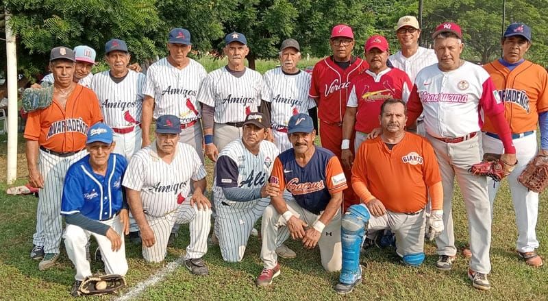 ¡JUEGAZO!.. EL PÁJARO 2-1 A LOS MEDIAS BLANCAS!