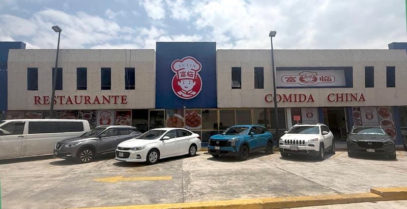 ¡RESTAURANTERO DE CHINA RECIBIÓ TRES BALAZOS!