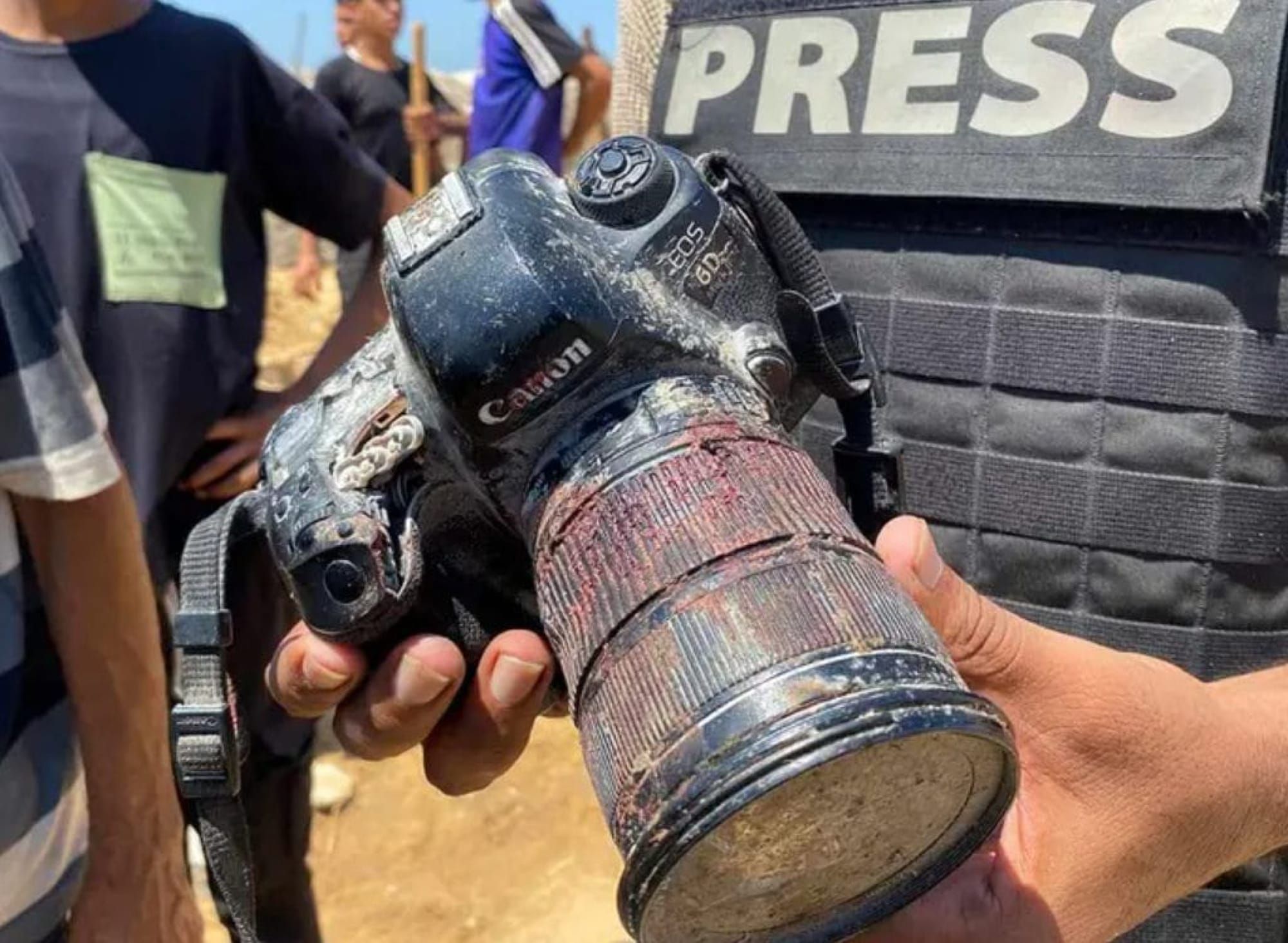 ¡ISRAEL ATACA HOSPITAL DE GAZA Y MATA A PERIODISTAS Y RESCATISTAS!