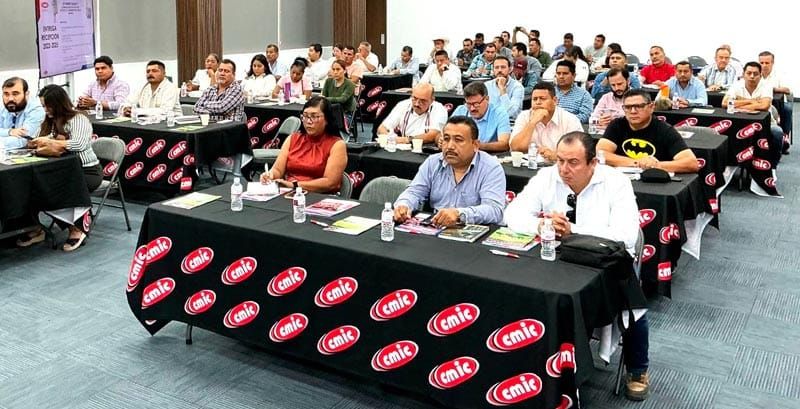 ¡MANDAN A LA ESCUELITA A LOS NUEVOS FUNCIONARIOS DE 18 AYUNTAMIENTOS!