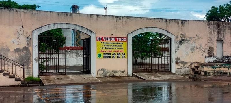 ¡VENDEN FERROCARRILES! - “FOR SALE”