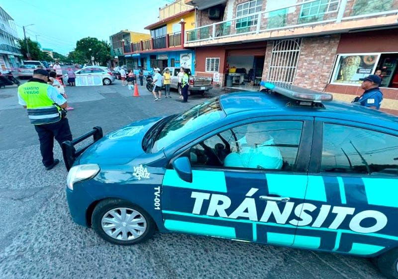 ¡LOS DEJAN A OSCURAS! - *En la colonia Formando Hogar