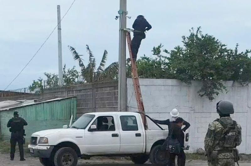 ¡POLICÍAS DE LA SSP ASEGURAN 15 CÁMARAS VIDEO VIGILANCIA!