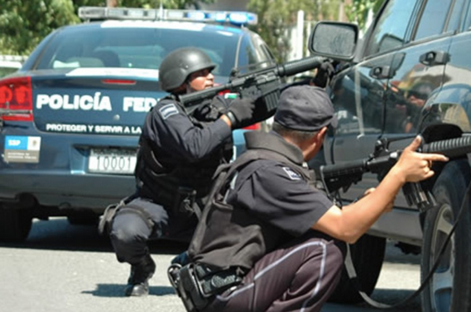 ¡ASALTAN A MATRIMONIO EN LA COLONIA FLORES MAGÓN!