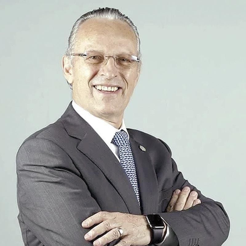 ¡APUNTA MEDINA MORA PARA PRESIDIR CCE!
