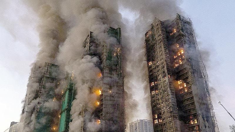 ¡ARDEN EDIFICIOS EN HONG KONG!