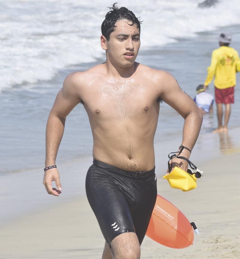 ¡DESTACA RENÉ IVÁN EN AGUAS ABIERTAS DE PUERTO ESCONDIDO!