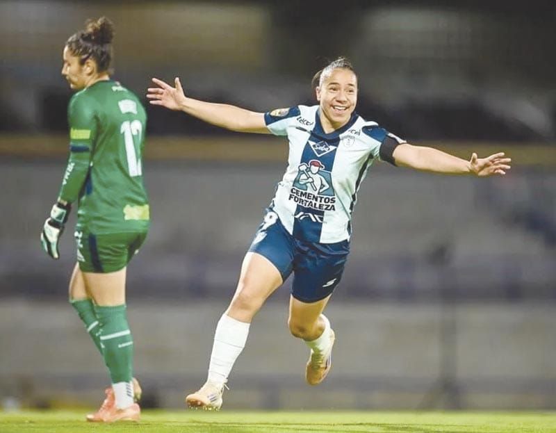 ¡COMANDA CHARLYN CORRAL REMONTADA DEL PACHUCA EN CU!
