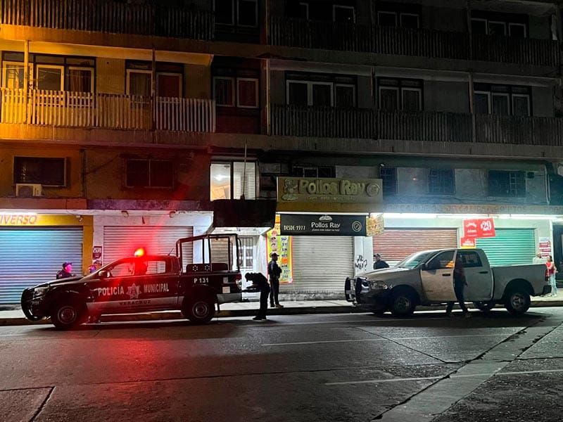 ¡ENCUENTRAN A UN HOMBRE SIN VIDA EN EL EDIFICIO “EL PARQUE”!