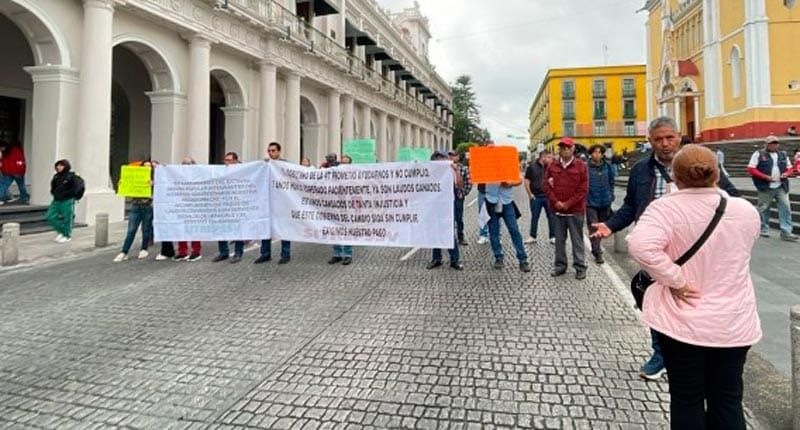¡NUEVE AÑOS DE PROTESTAS! - EX TRABAJADORES DEL SEGURO POPULAR