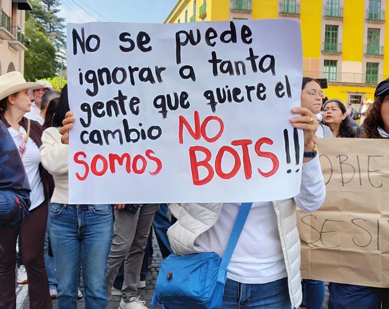 ¡CRECE ENOJO SOCIAL! - EMPRESARIOS