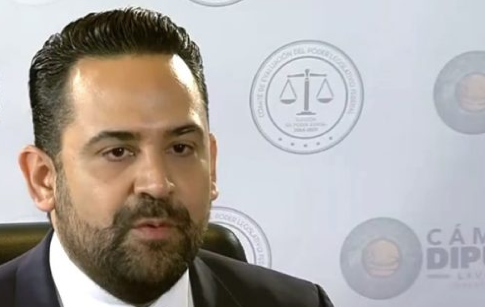 ¡LLEGÓ PIDIENDO RENUNCIAS EL NUEVO FISCAL FEDERAL!