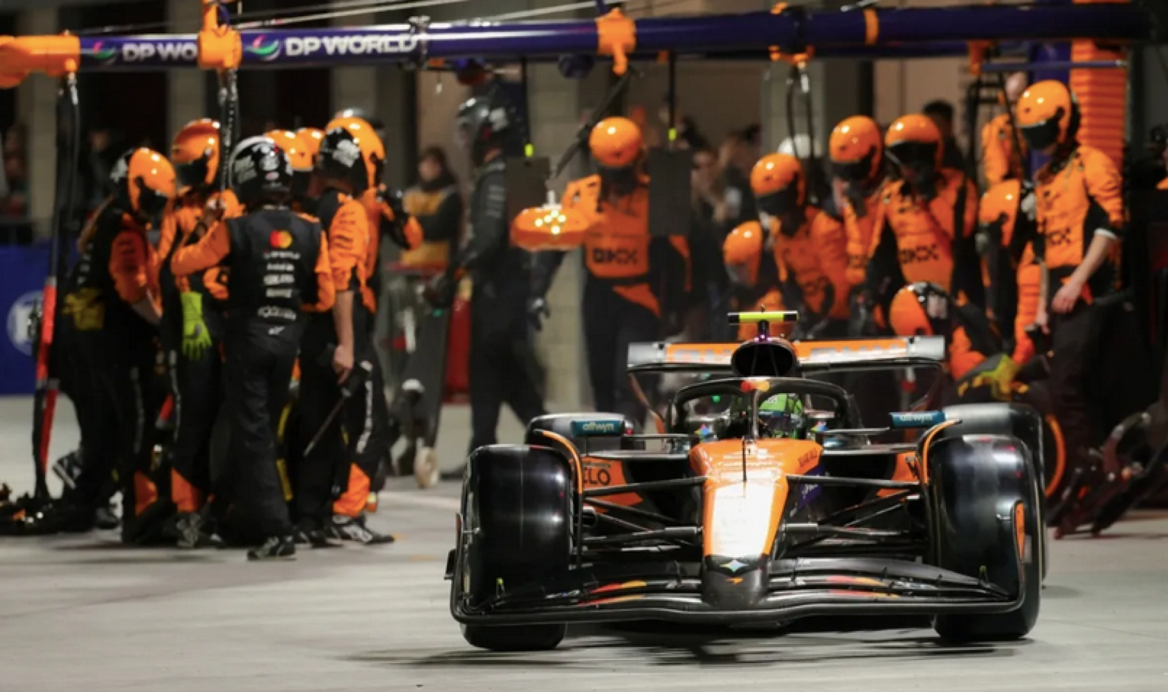 ¡SE DISCULPA MCLAREN CON NORRIS Y PIASTRI POR DESCALIFICACIÓN!