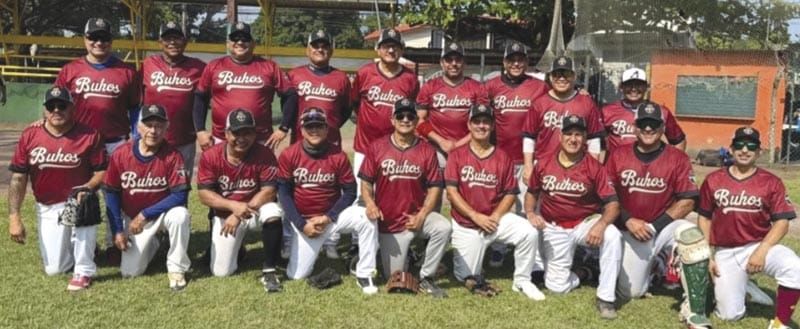 ¡TRIUNFOS DE POLLOS, NOTARIA Y DRAGONES!