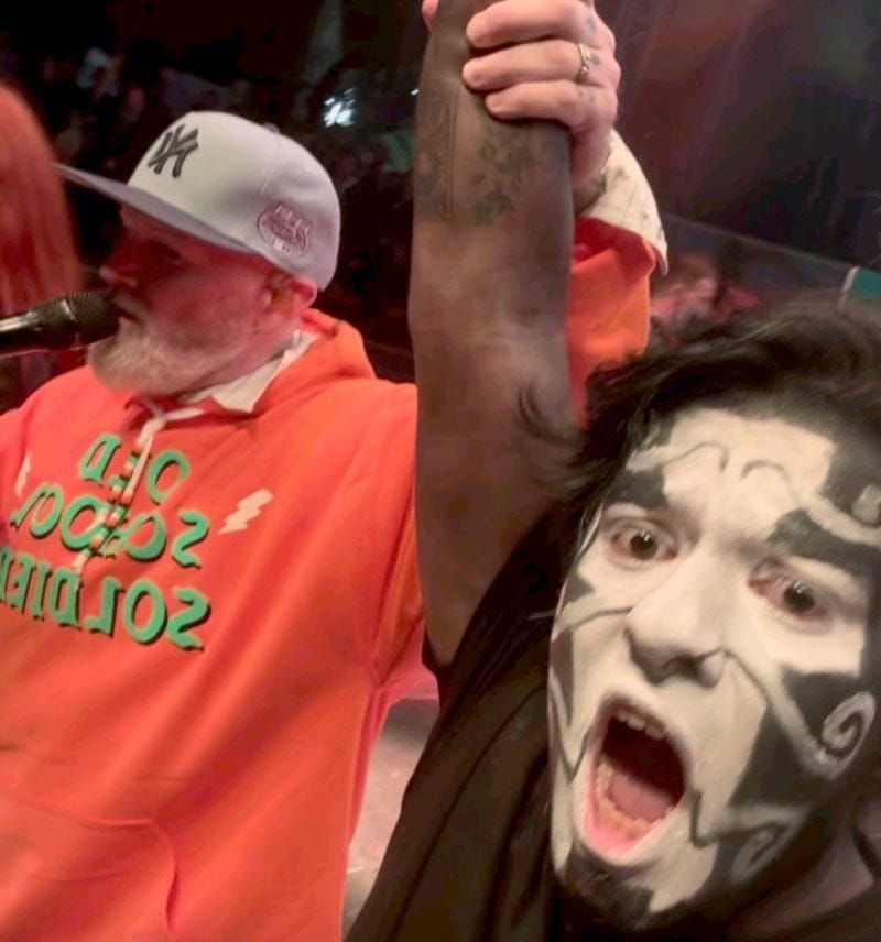 ¡JAROCHO CANTA CON LIMP BIZKIT!